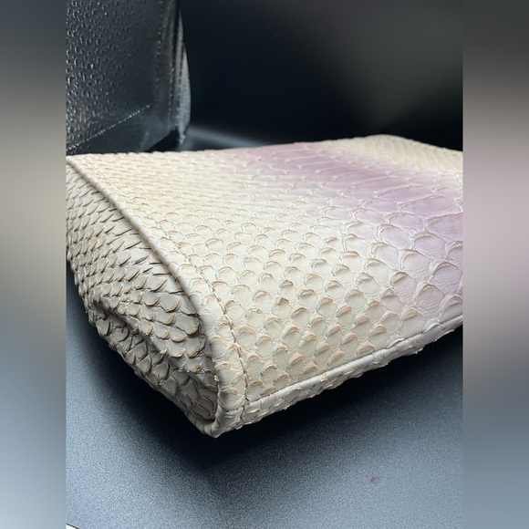 Coach Madison Limited Edition Python Embossed Shoulder Bag. - Picture 8 of 16